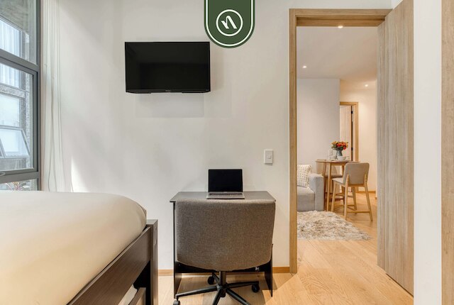 セントリック 2 ベッドルーム コンド - ジム - オープンエア シネマ