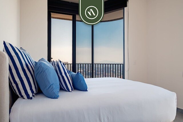 ラグジュアリー 2 ベッドルーム コンド イン レフォルマ - スカイラインビュー - プール