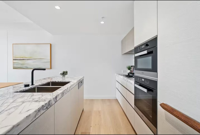 ジュエル レジデンス ラグジュアリー サーファーズ パラダイス アパートメント ウィズ シェアード プール