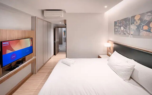 ブルースカイ セーリング ラックステイ ホーチミンシティ