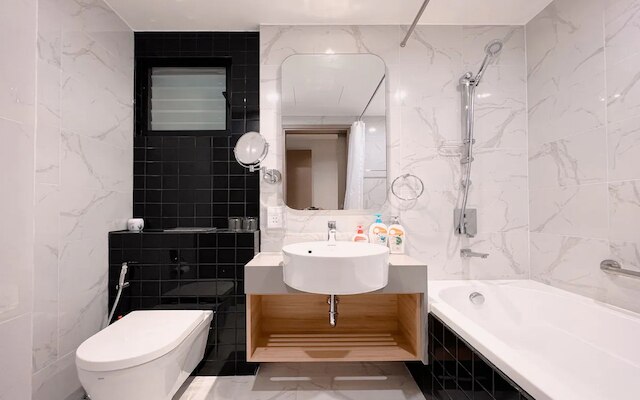 ブルースカイ セーリング ラックステイ ホーチミンシティ