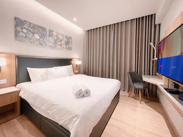 ブルースカイ セーリング ラックステイ ホーチミンシティ