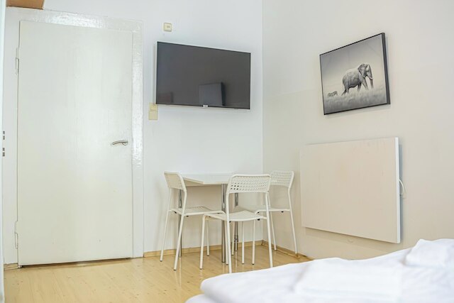 ブライト アパートメント ニア ウィーナー シュタットハレ