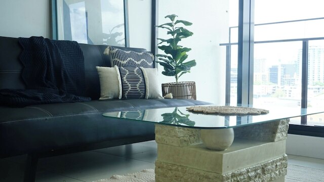 スペーシャス シティ エスケープ ウィズ プール ジム & フリー パーキング