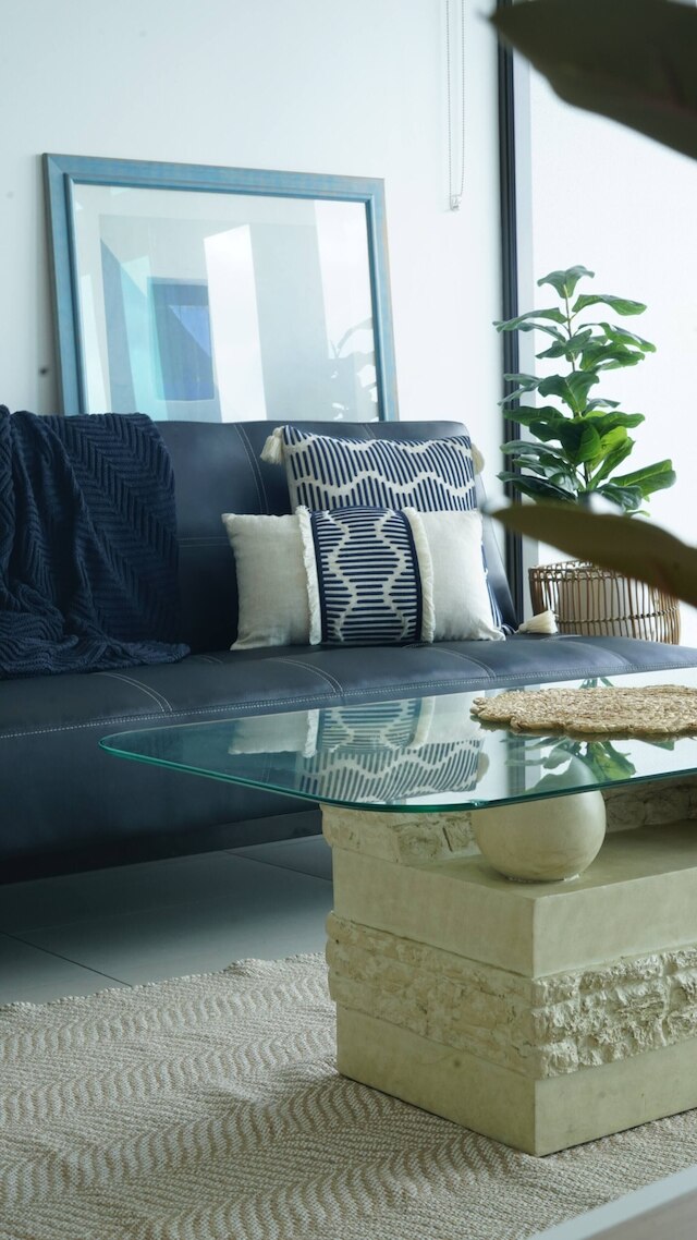 スペーシャス シティ エスケープ ウィズ プール ジム & フリー パーキング