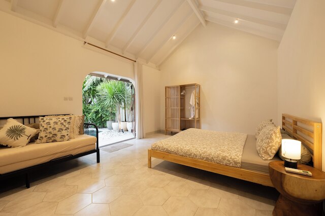 チャーミング トゥー ベッドルーム ヴィラ ニア セミニャック