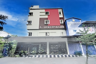 ホテル O マカッサル ニア モール パナクカン