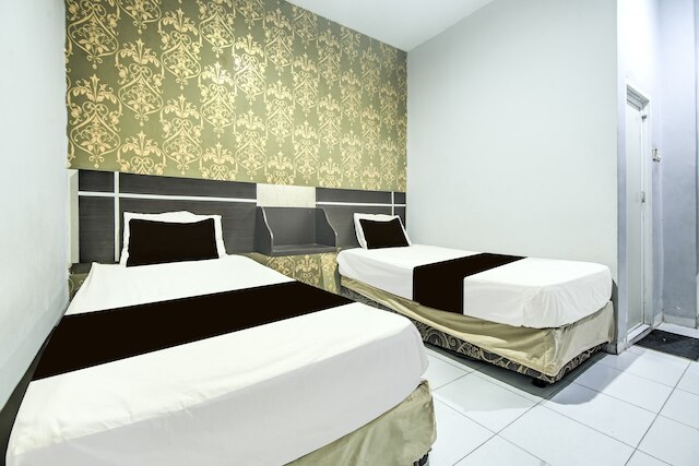 ホテル O マカッサル ニア モール パナクカン フォーマリー ホテル ラッキーイン マカッサル