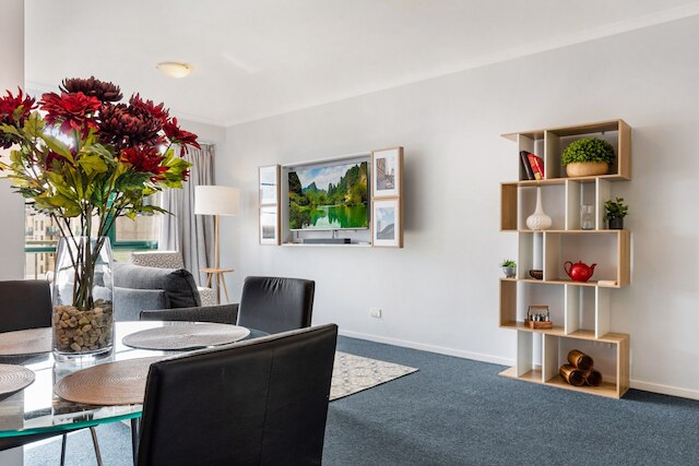 ファミリー ユニット ウィズ バルコニー, フリー トラムズ トゥ CBD サイツ