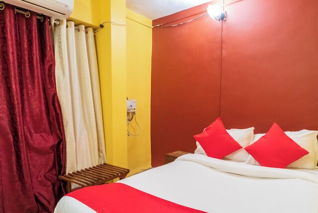 ホテル ピーツ ハイダウェイ