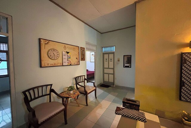 OYO 94937 ガルダ ホームステイ シャリア