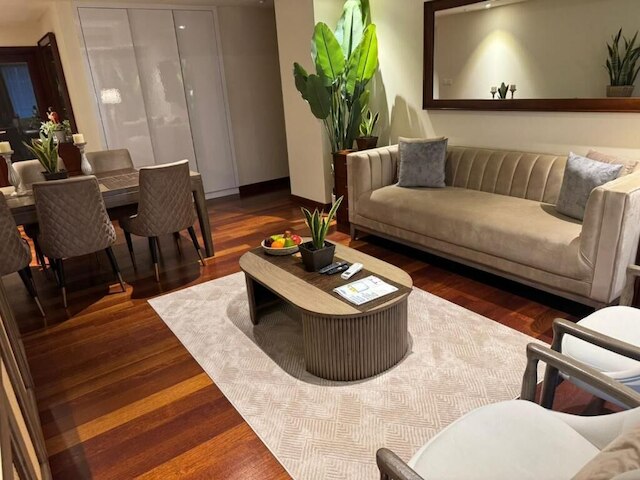 シナモン ライフ レジデンシーズ 12階 アパート