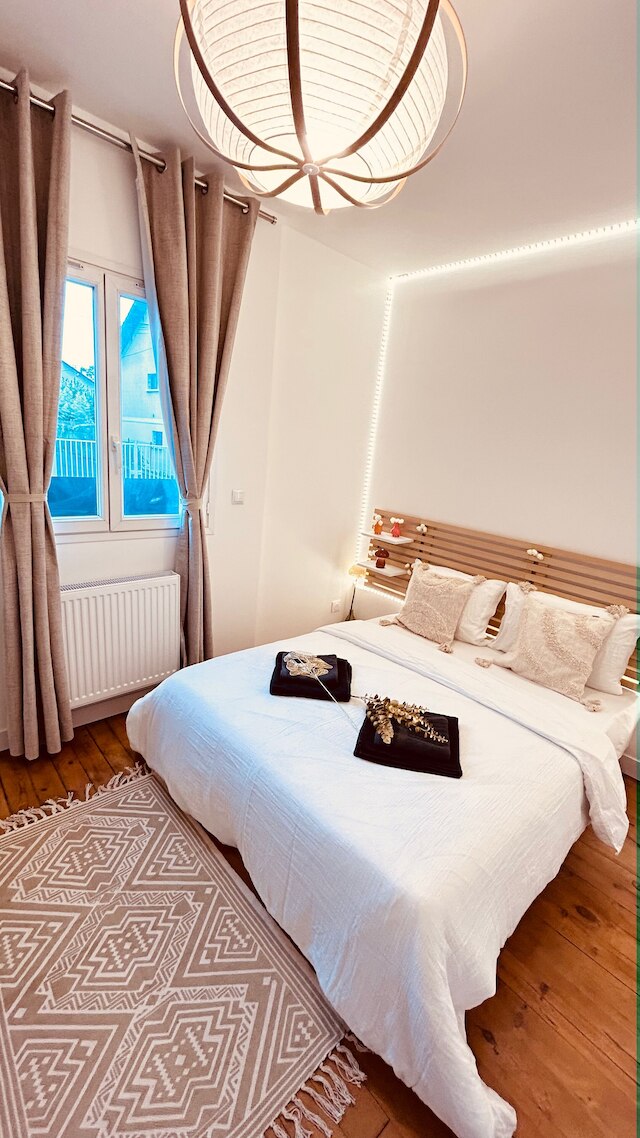 ラ メゾン ドゥ パリ エスト カルム エ モダーン