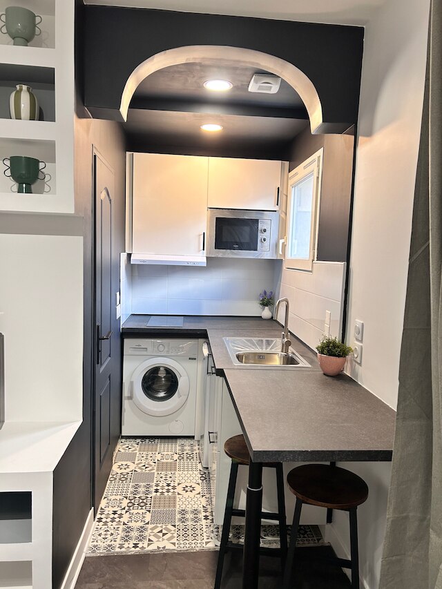 ラ メゾン ドゥ パリ エスト カルム エ モダーン