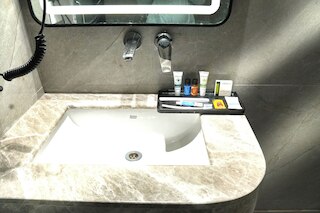 ホテル マウンテン ブリス ニューデリー