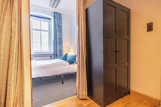 ファミリー 2ベッドルーム アパートメント ウィズ リビングルーム