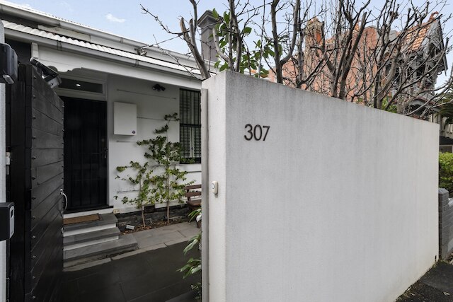 スタイリッシュ 2ベッドルーム ハウス ウォーク トゥ パークス & カフェズ