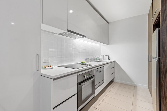 メルボルン CBD 2 ベッド ウィズ ジム、サウナ & プール アクセス