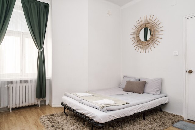 1 ベッドルーム デミュア デザイン アーバン リビング スペース