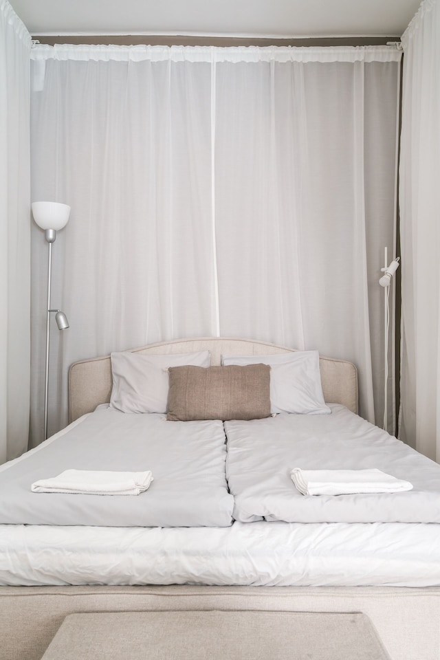 1 ベッドルーム デミュア デザイン アーバン リビング スペース