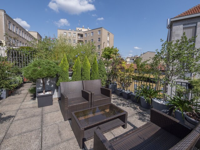 コルソ ヴェネツィア - エレガント 1 ベッドルーム アパートメント ウィズ シェアード ルーフトップ テラス イン ザ ハート オブ ミラン