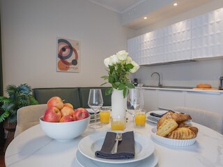 コルソ ヴェネツィア - エレガント 1 ベッドルーム アパートメント ウィズ シェアード ルーフトップ テラス イン ザ ハート オブ ミラン