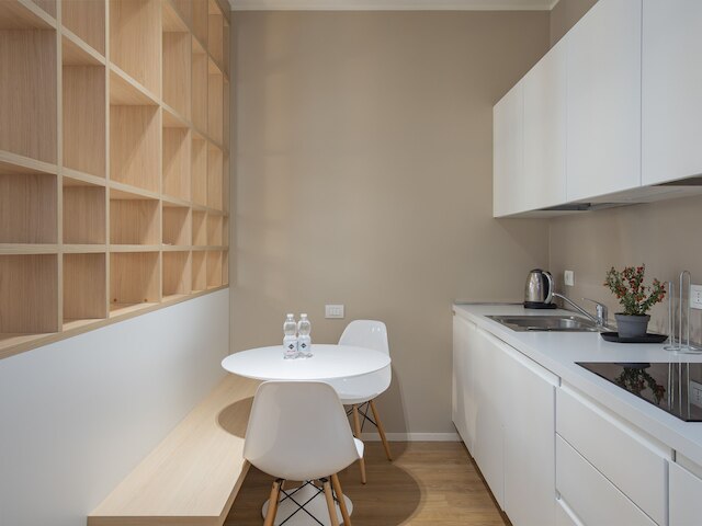 フレグリア G - ラージ スタジオ スイート クローズ トゥ ドゥオーモ