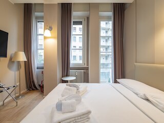 フレグリア G - ラージ スタジオ スイート クローズ トゥ ドゥオーモ