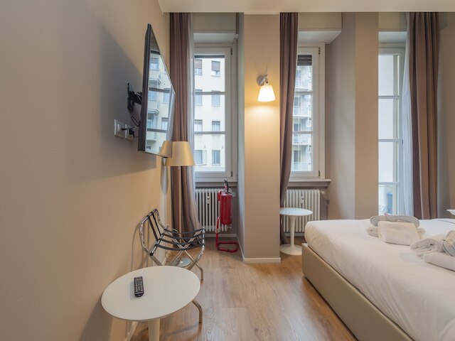 フレグリア G - ラージ スタジオ スイート クローズ トゥ ドゥオーモ