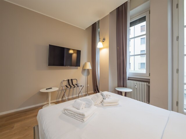 フレグリア G - ラージ スタジオ スイート クローズ トゥ ドゥオーモ