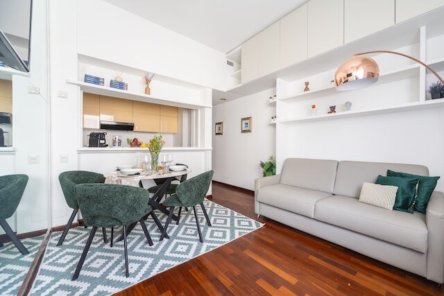 S マルコ - ブライト セントラル 1 ベッドルーム ウィズ バルコニー イン ブレラ