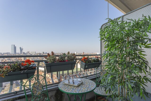 ビアンカマーノ スカイライン ビュー - 13th フロア 1 ベッドルーム ウィズ バルコニー イン モスコヴァ センピオーネ