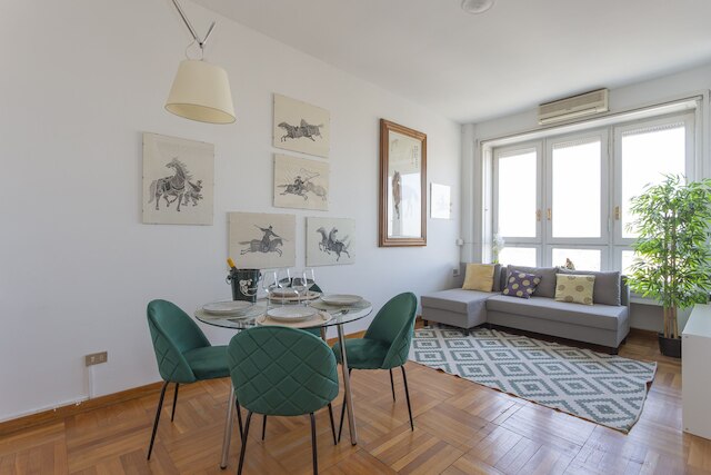 ビアンカマーノ スカイライン ビュー - 13th フロア 1 ベッドルーム ウィズ バルコニー イン モスコヴァ センピオーネ