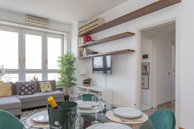 ビアンカマーノ スカイライン ビュー - 13th フロア 1 ベッドルーム ウィズ バルコニー イン モスコヴァ センピオーネ