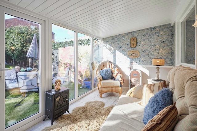 ホストステイ ザ チーキー スクワレル