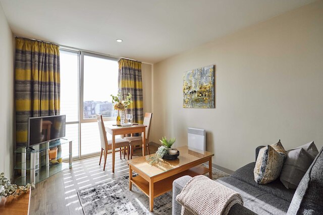 ホストステイ 508 ハットンガーデン