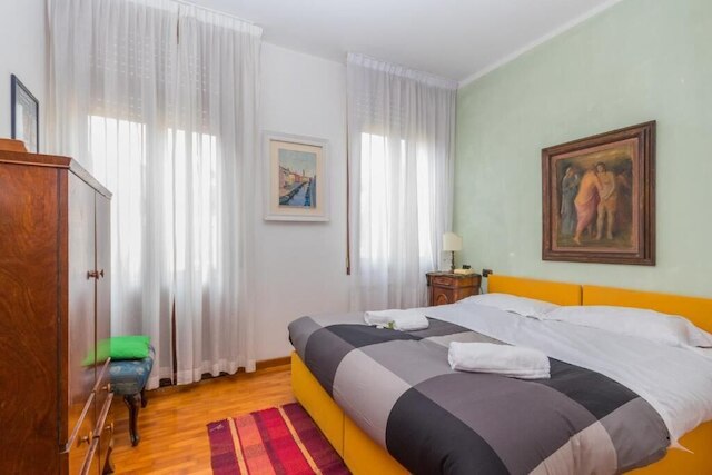 ゲストホスト - サニー ドルソドゥーロ アパートメント