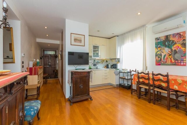 ゲストホスト - サニー ドルソドゥーロ アパートメント