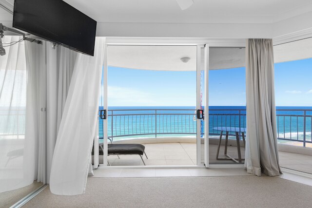 エリシアン ブルー 3ベッドルーム バーレイ ヘッズ エスケープ