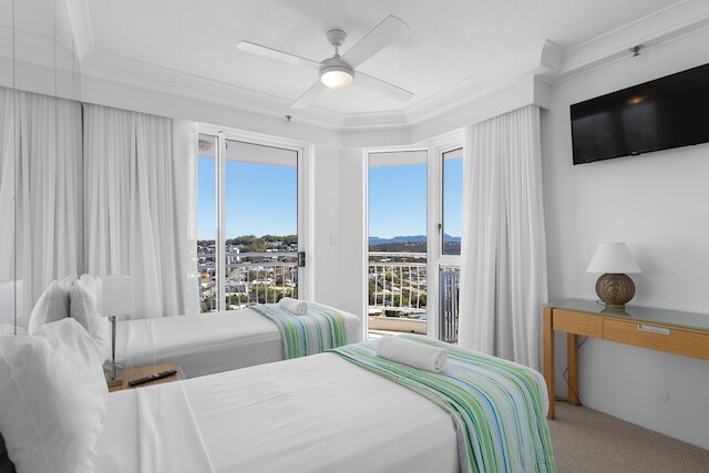 エリシアン ブルー 3ベッドルーム バーレイ ヘッズ エスケープ