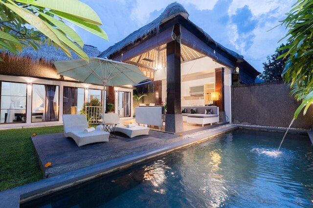 カレンズ トロピカル ヴィラ