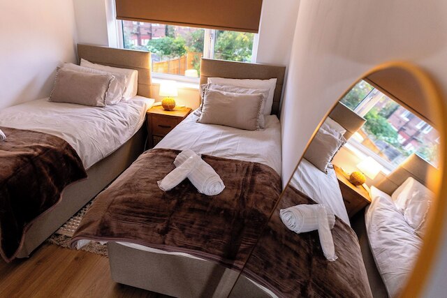 ビューティフル ウィゼンショー ホーム ニア エアポート ウィズ ガーデン & パーキング スリープス 5