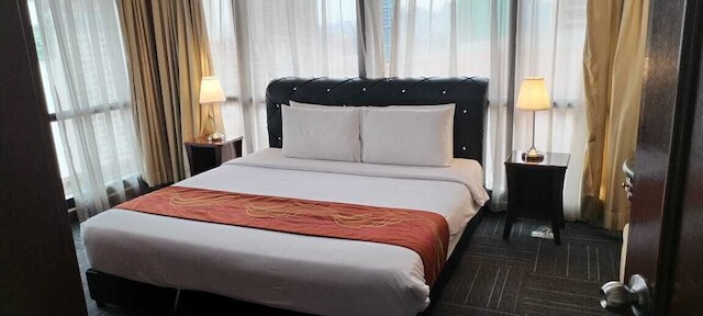 ベジャヤ タイムズ スクエア サービス アパートメント