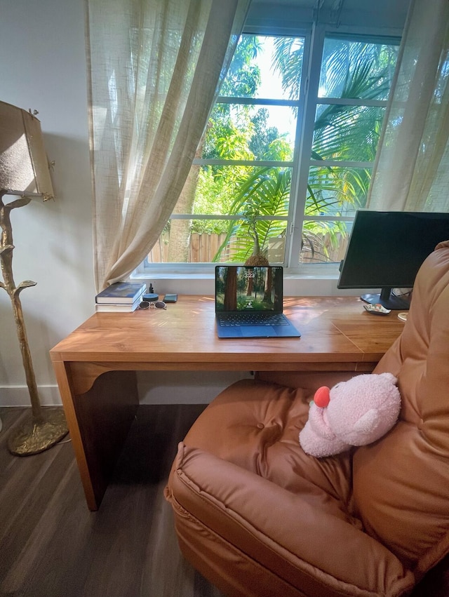 マイアミ サウスビーチ エクスクイジット クリブ