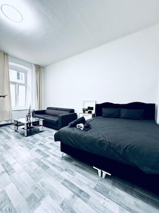 ビューティフル スタジオ アパートメント ニア ラタウスプラッツ