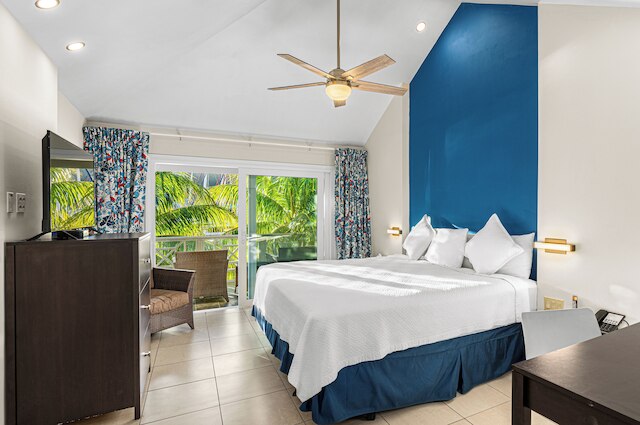 ザ モーリングス ヨットクラブ ホテル