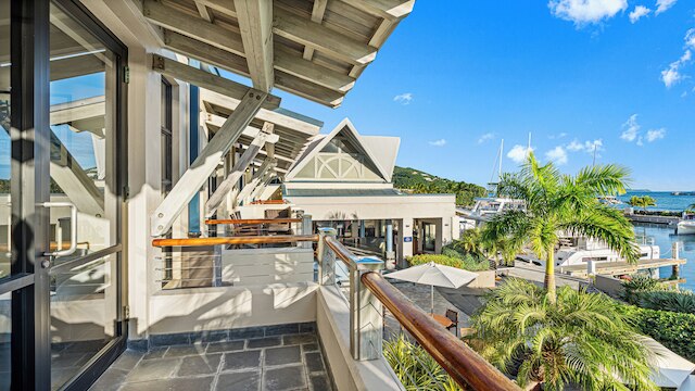 ザ モーリングス ヨットクラブ ホテル