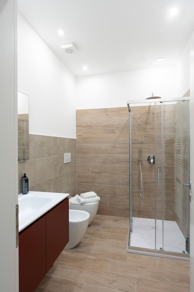 アストリア コンフォート ルームズ