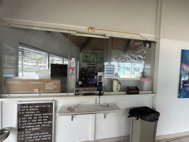 リーワード モーテル バイ キャピタル O ノース マイアミ ビーチサイド