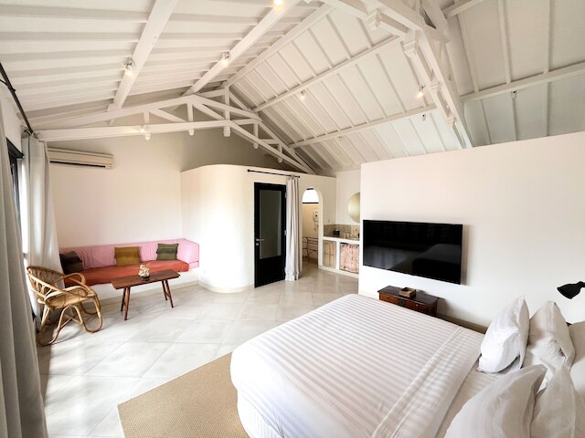 ラブリー 2 ベッドルーム ヴィラ クローズ トゥ ザ ビーチ